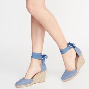 NWT Old Navy Espadrilles Wedges with High Heels, Blue Chambray with Ankle Ties